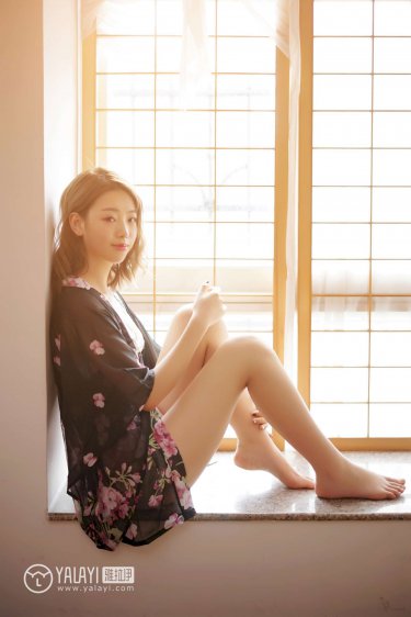 少妇厨房与子伦HD